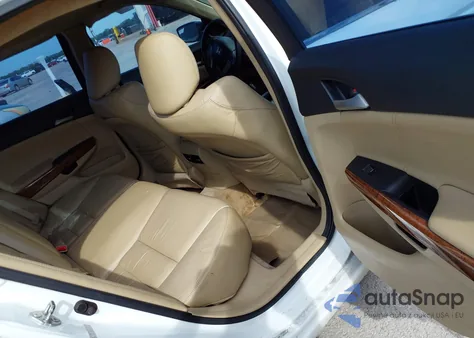 2011 Honda Accord 2.4 Ex-L z USA, uszkodzony, nr VIN 1HGCP2F8XBA038335